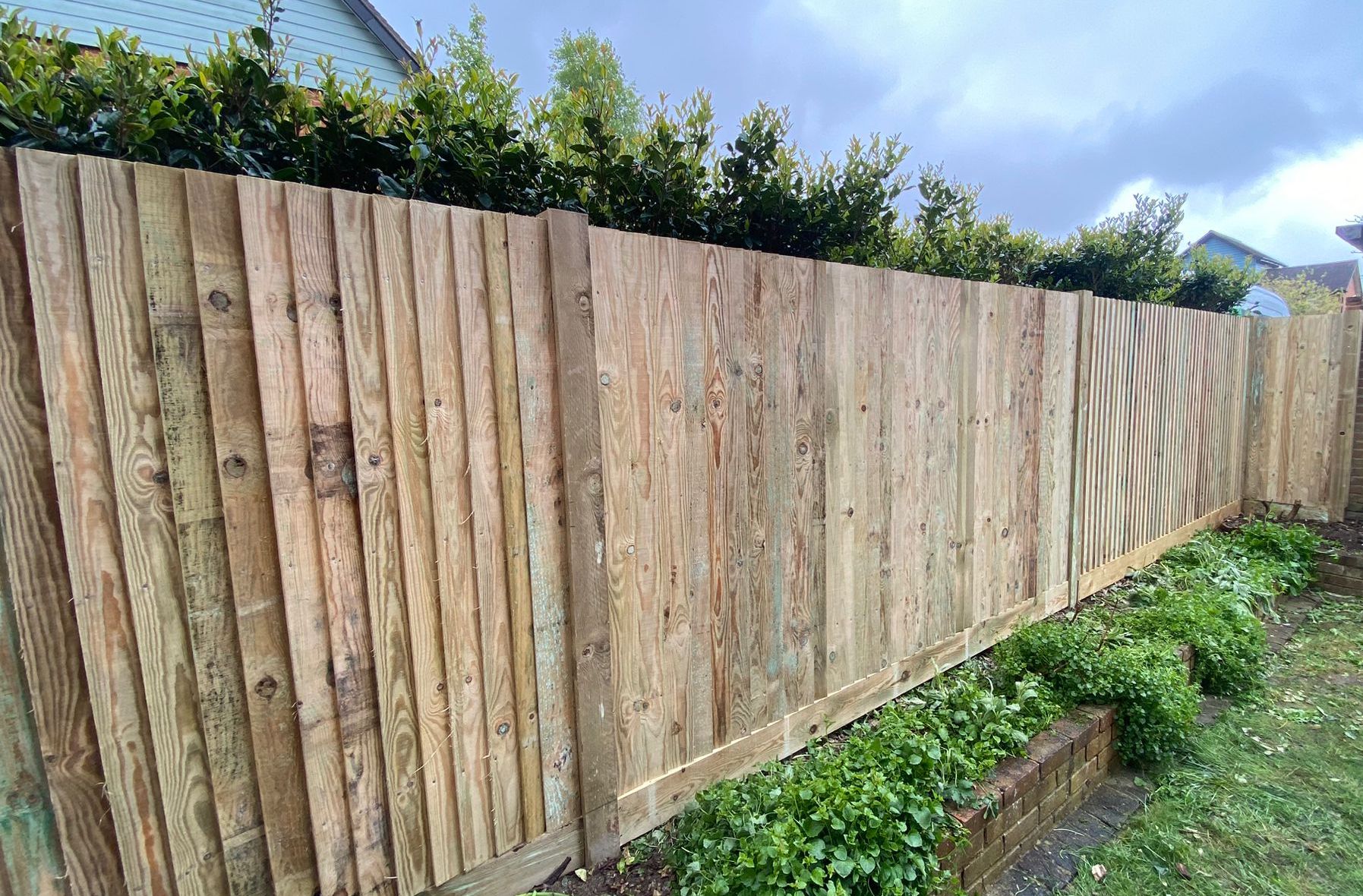 Closeboard fence in 3 metre bays